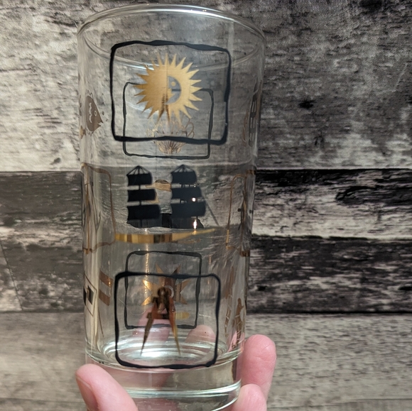 Gorgeous Midcentury HighBall Glasses with Nautical Motif - Picture 2 of 6
